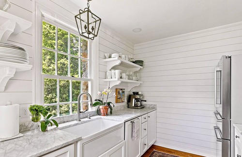 Lewis Mountain House | Près-de-terre | Amazing Property Near the UVA Grounds