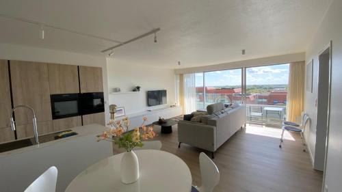 Nieuwpoort-aan-Zee Apartment | Prachtig appartement nabij het strand - Met privégarage