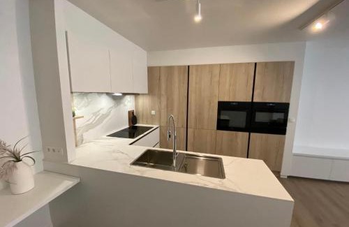 Nieuwpoort-aan-Zee Apartment | Prachtig appartement nabij het strand - Met privégarage