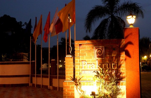 Vadodara Hotel | Prakruti Resort