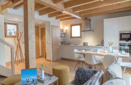 Praz-sur-Arly Ski Chalet | Praz-sur-Arly | Sleeps 6 | Never-Ending Thrills