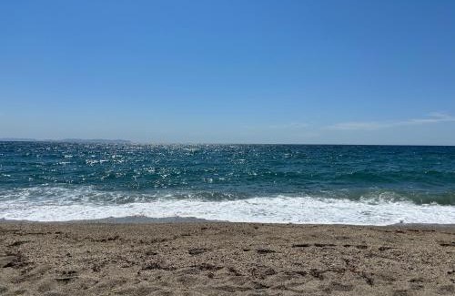 Roquetas de Mar Apartment | Precioso apartamento 1ª línea de playa con piscina