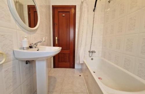 Samieira Apartment | Precioso apartamento con piscina - Covelo