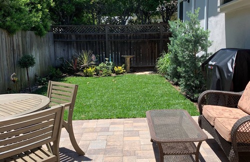 Pasadena House | Preferred Listing! Serene, Cozy, Immaculately renovated 2 bedroom home.
