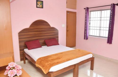 Stuart Hill House | Prem Kuteer Homestay