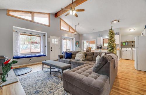 Bushkill House | Premier Cozy Cabin - Free Amenities & Comm Indoor Pools