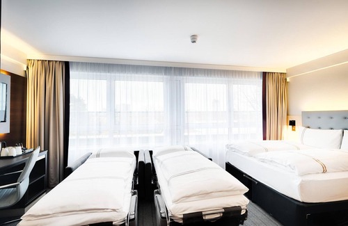 Neukoelln Hotel | Premier Inn Berlin City Süd