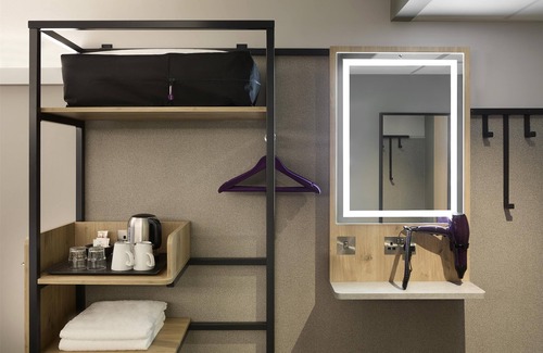 Newhaven Hotel | Premier Inn Edinburgh Leith Waterfront