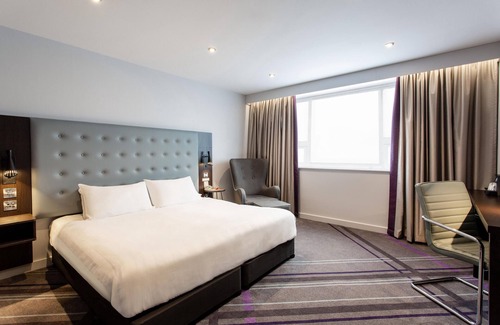 Newhaven Hotel | Premier Inn Edinburgh Leith Waterfront