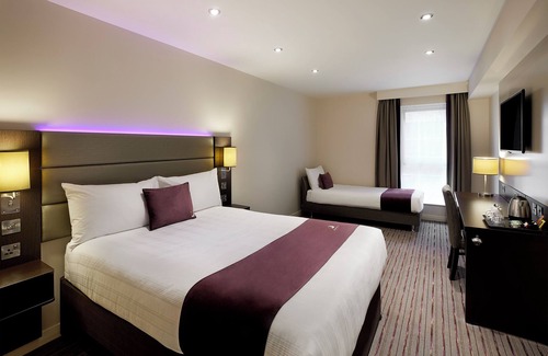 Addison Hotel | Premier Inn London Hammersmith - Shepherds Bush Road