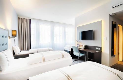 Englschalking Hotel | Premier Inn München City Ost