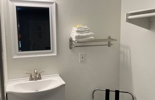 Thousand Oaks Hotel | Premier Inns Thousand Oaks