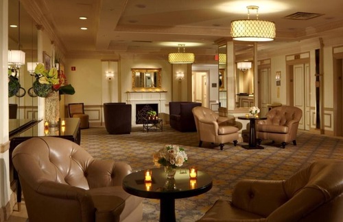 Warwick Apartment | Premier King Room Near Warwick Skate Park NYC
