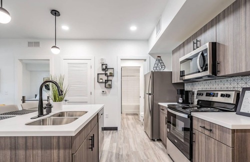 Zephyrhills Apartment | Premier Living at The Well