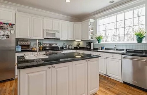 East Quogue House | Premier Serenity Retreat in the Heart of the Hamptons