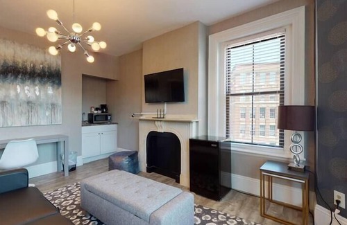 Bay Village Apartment | Premier Suites - Bay Village