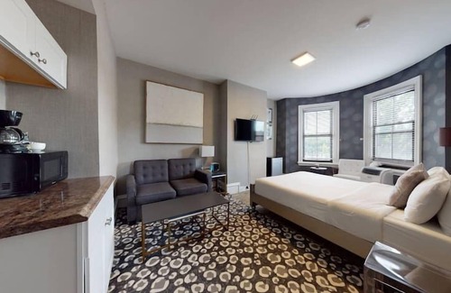 Bay Village Apartment | Premier Suites - Bay Village