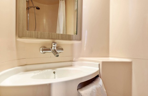Plaisir Hotel | Premiere Classe Plaisir