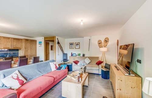 Les Boisses Apartment | Premium 5-room Apartment - Ski-in/Ski-out, WiFi, Parking, Hotel Services