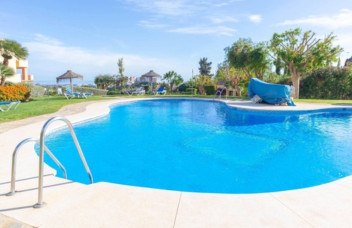 Benahavis Apartment | Premium apartment in Benahavis with balcony