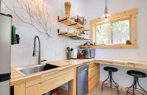 Apple Valley Cabin | Premium Apple Valley Cabin w/Zion Nat’l Park View
