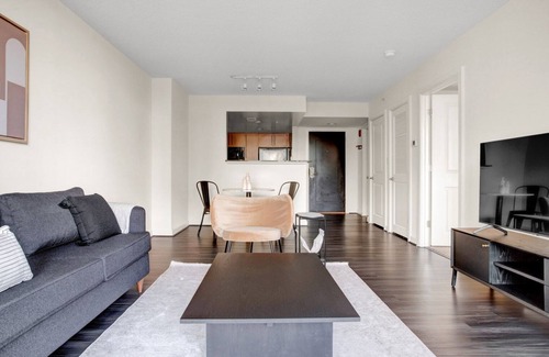 Woodmont Triangle Apartment | Premium Bethesda 1BR w/Concierge, Gym, W/D, walk to Metro, by Blueground