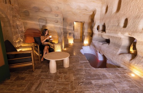 Uchisar Apartment | Premium Cave with Private Underground Mystic Water Pool 204