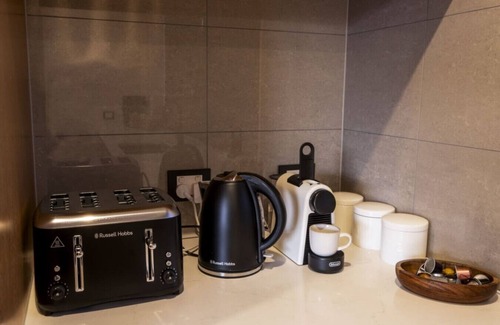 Christchurch City Centre Apartment | Premium City 3bed Apartment with Gated 2 car parks