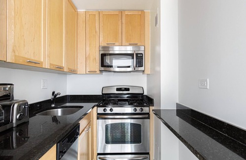 Union Square Apartment | Premium Flatiron 1BR w/Gym, Doorman, near USQ, train, by Blueground