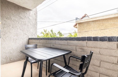 Downtown Apartment | Premium Glendale 1BR w/Pool, Gym, walkable location, by Blueground