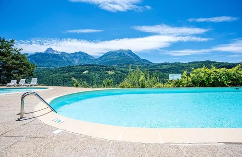 La Salle-en-Beaumont House | Premium lodge tent with sanitary facilities for 5 people 5 people