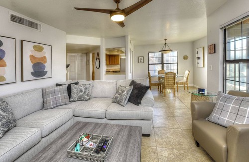 Tucson Condo | Premium location mountain views