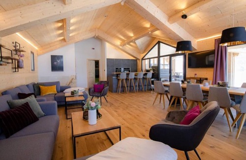 Haus im Ennstal House | Premium mit 3 SZ,Sauna&Aussenbadewanne by Interhome