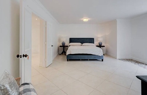 Davie House | Premium Ranch House