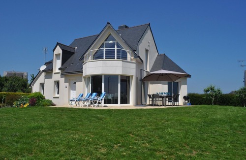 Plouha House | Premium villa with e-car charging station