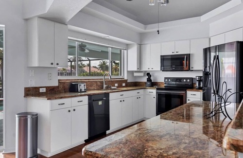 Charlotte Harbor House | Premium waterfront 3bd villa with a private pool (CH887)
