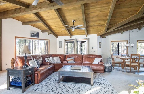 Prescott House | Prescott Cabin in the Pines minutes to downtown