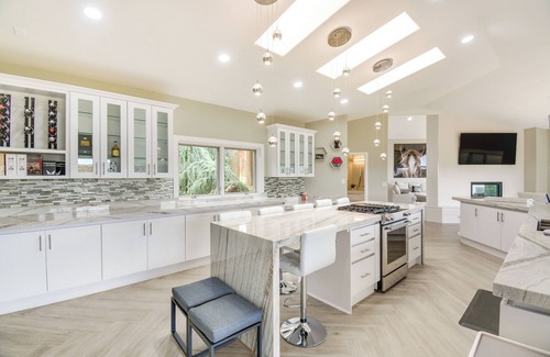 Lynx Mountain View Estates House | Prescott Gem: Hot Tub & Mtn Views, 7 Mi to Dtwn