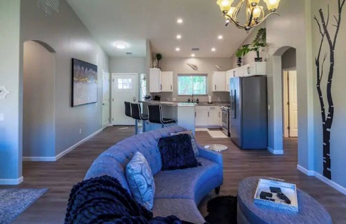 Prescott House | Prescott Perfection, elegant 3 bedroom home