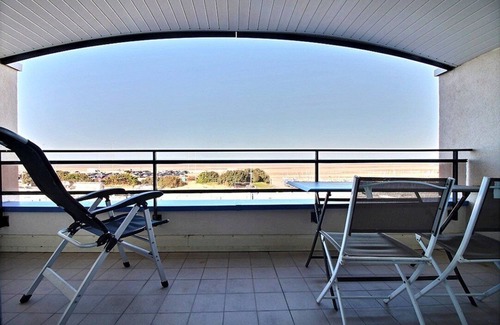 Le Touquet-Paris-Plage Apartment | PRESI 22A01: Studio cabin sea view, residence Le Président, for 2 to 4 people, in LE TOUQUET