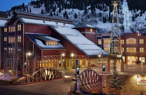 Downtown Park City Villa | PRESIDENT'S WEEK 2025! FULL 2BR/2BA VILLA/BEST SNOW & LOCATION IN US!