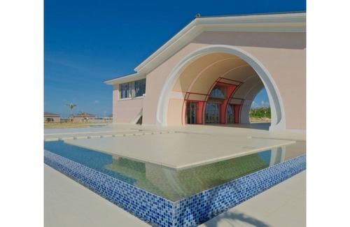 Miyakojima House | Presidential Pool Villa House 101 | Kurimajima Sta /Miyakojima Okinawa