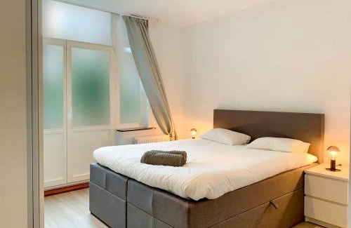 Postel Apartment | Prestige Stay - Uptown