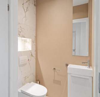 Centrum Apartment | Prestige Xl Full-home Near City Center And Park