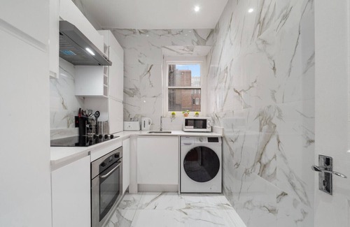 City of Westminster Apartment | Prestigious Apartment on Oxford Street - 2 Bedroom