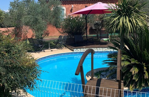 Lancon-Provence House | Pretty 200 m2 villa on wooded grounds with swimming pool and fully equipped pool house