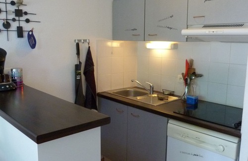 Le Teich Apartment | pretty 3 bedroom apartment with pool Port du Teich