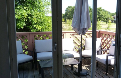Le Teich Apartment | pretty 3 bedroom apartment with pool Port du Teich