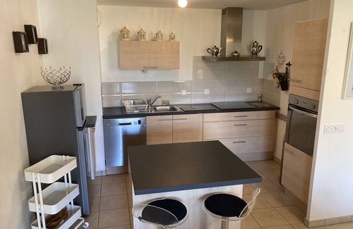 Aix-les-Bains Apartment | Pretty apartment T3 63 m² PMR on the ground floor garden terrace "promotion