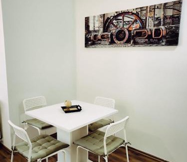 Erdberg Apartment | pretty apartment next to metro station